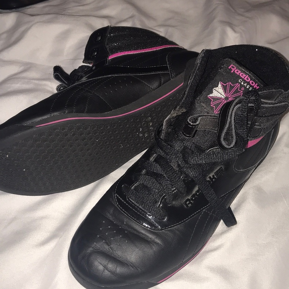 Rare Find Reebok High Top Classic